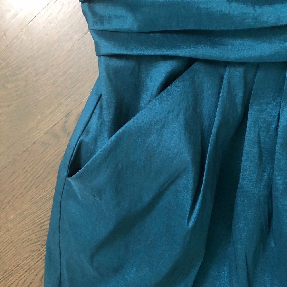 Dress - Picture 4 of 5